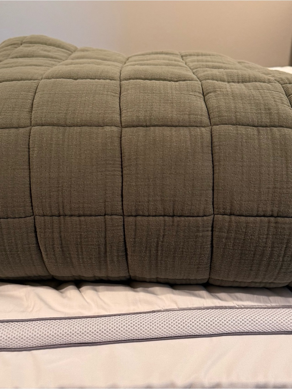 Quince Olive Green Cotton Gauze Box Quilt